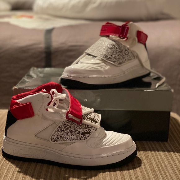 Nike Other - Air Jordans 5Y